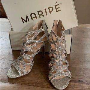 Maripe Regal Silver Rhinestone Sandals